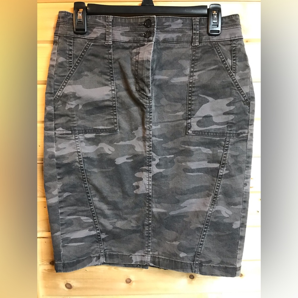 The Loft pencil camouflage skirt